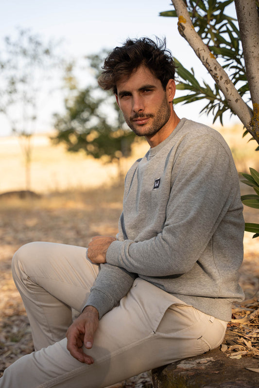 Sudadera Básica Parche Gris