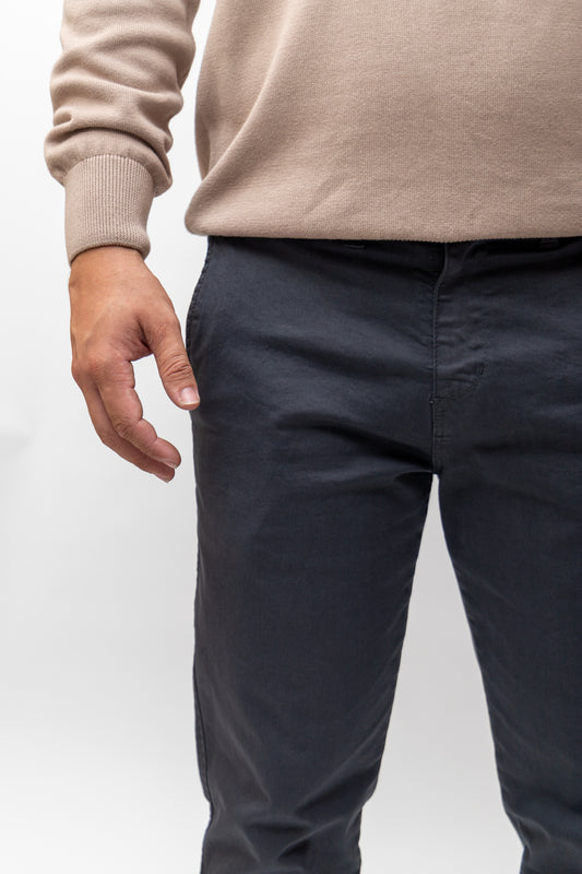 Pantalón Chino Elástico Gris Plomo | Jesulín