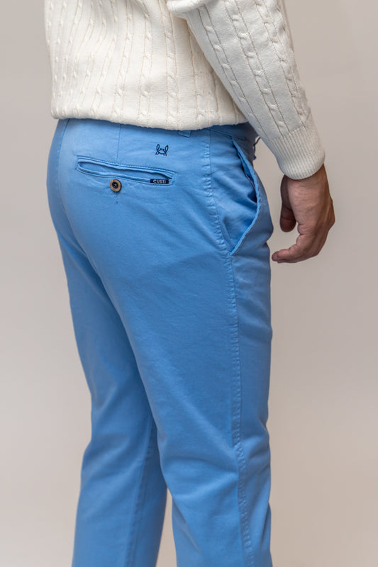 Pantalón Chino Elástico Azul Celeste | Jesulín