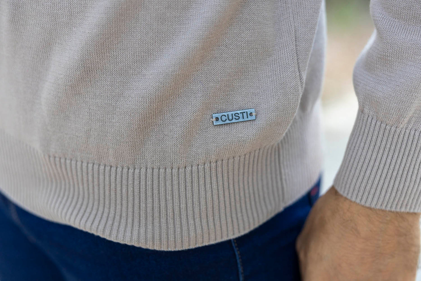 Jersey Cuello Vuelto Beige