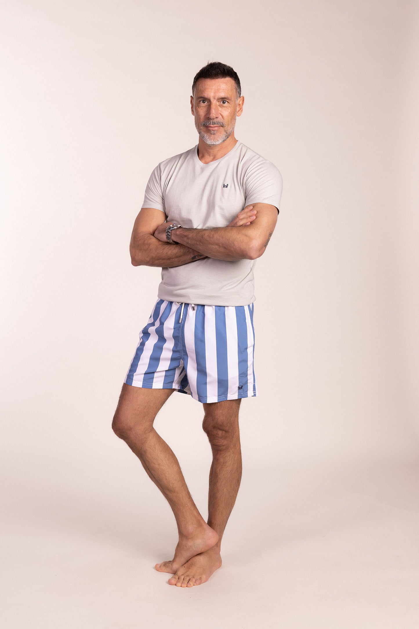 Camiseta Básica Manga Corta Gris