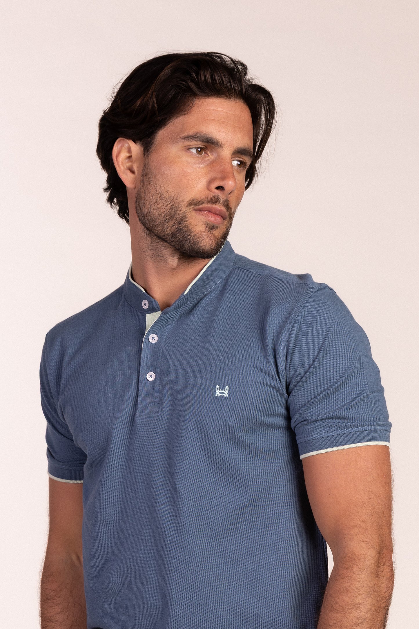 Polo Cuello Mao Petróleo
