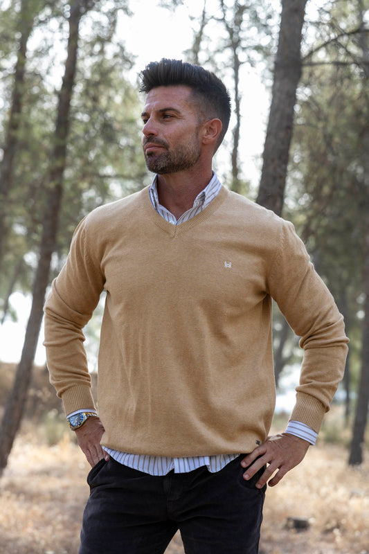 Jersey Básico Cuello Pico Camel
