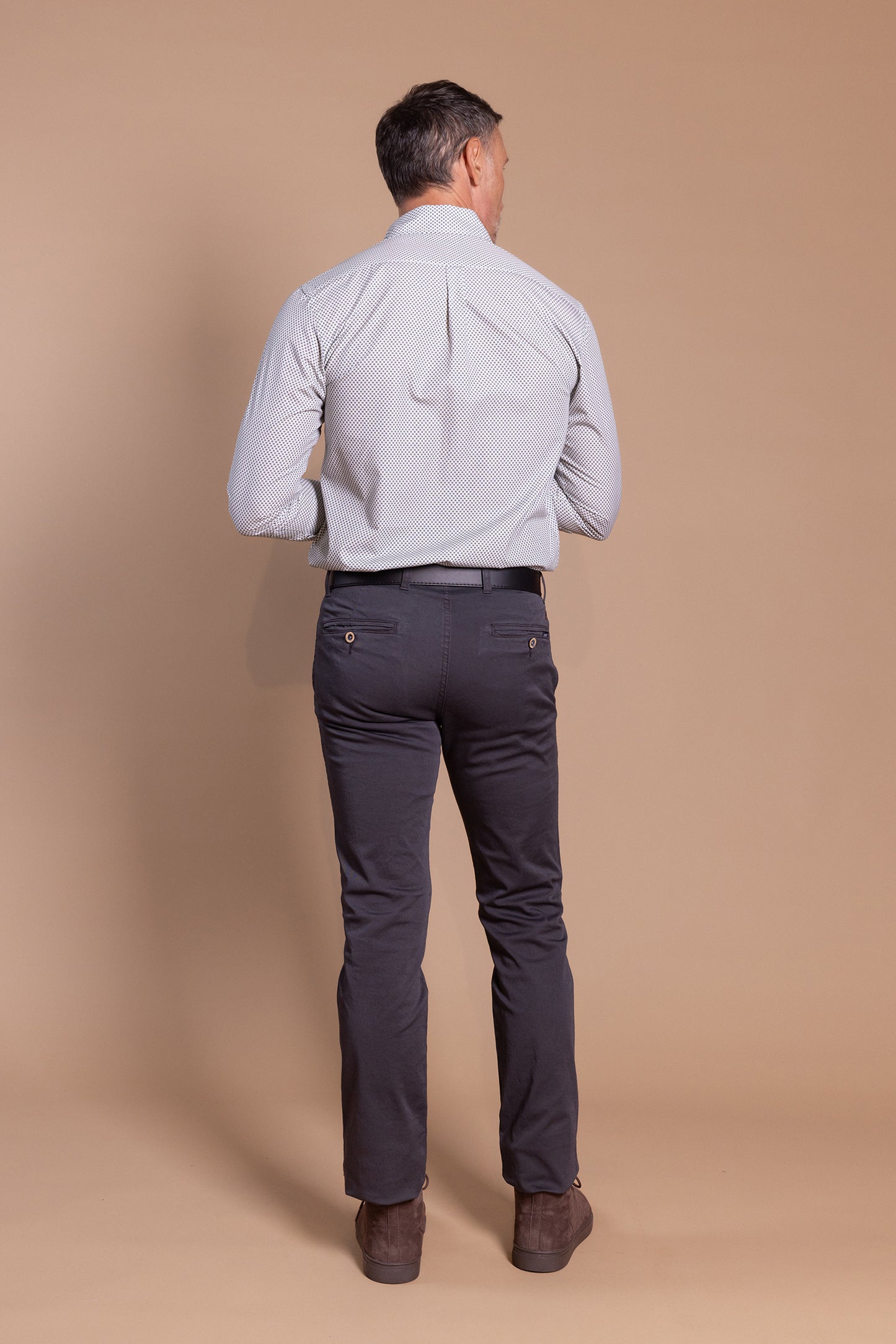 Pantalón Chino Elástico Gris Plomo | Jesulín