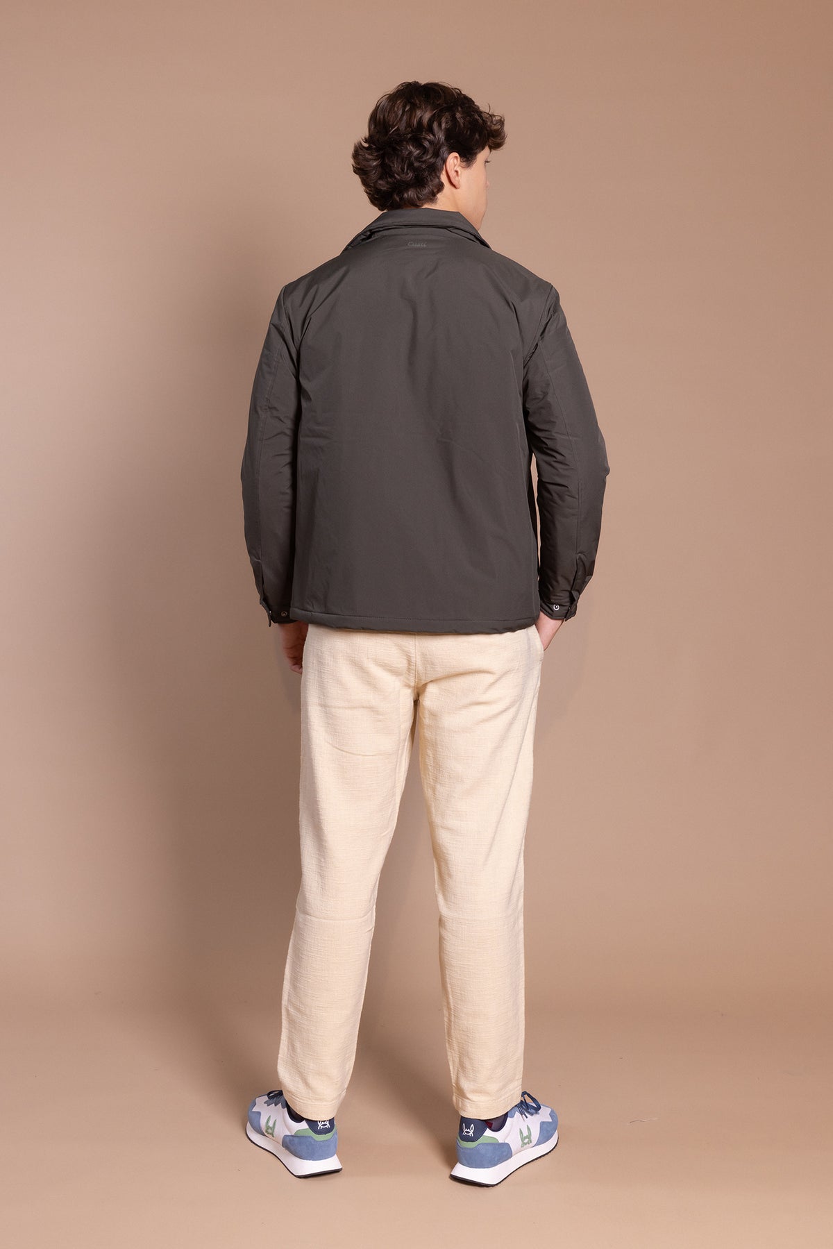 Chaqueta Cortavientos Verde Kaki | Aneto
