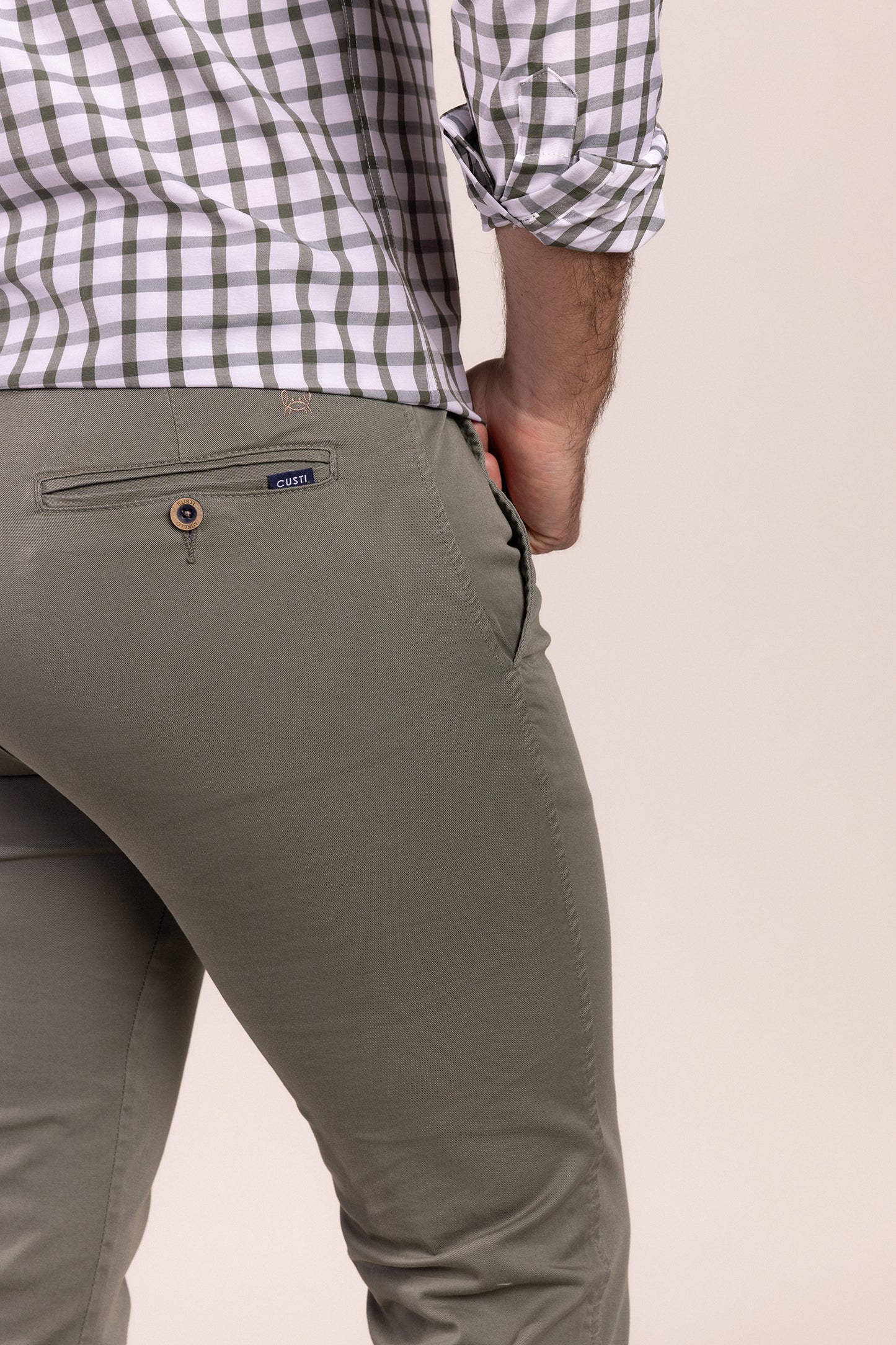 Pantalón Chino Elástico Verde Iceberg | Jesulín