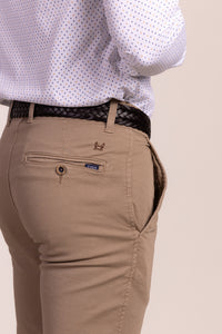 Pantalón Chino Elástico Beige | Jesulín