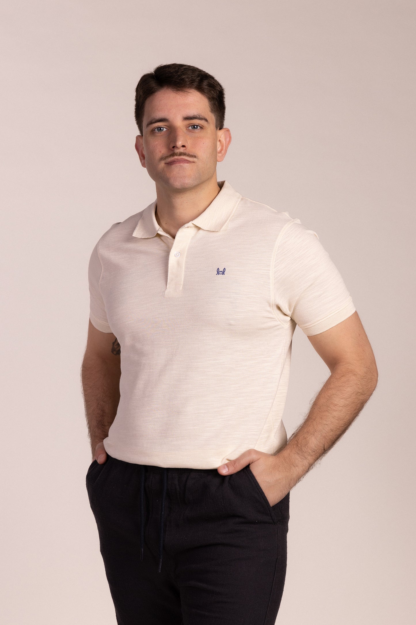 Polo Estructura Piqué Crema | Adrián