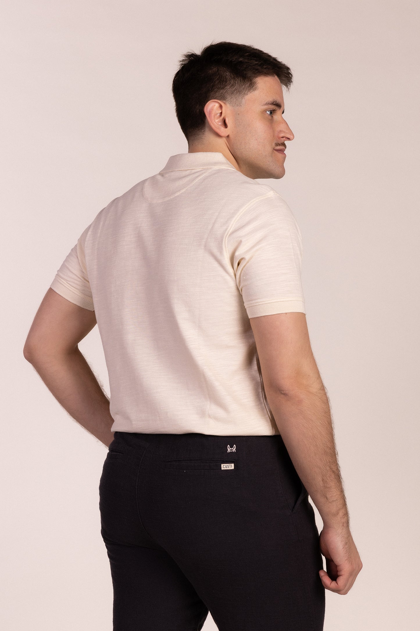 Polo Estructura Piqué Crema | Adrián