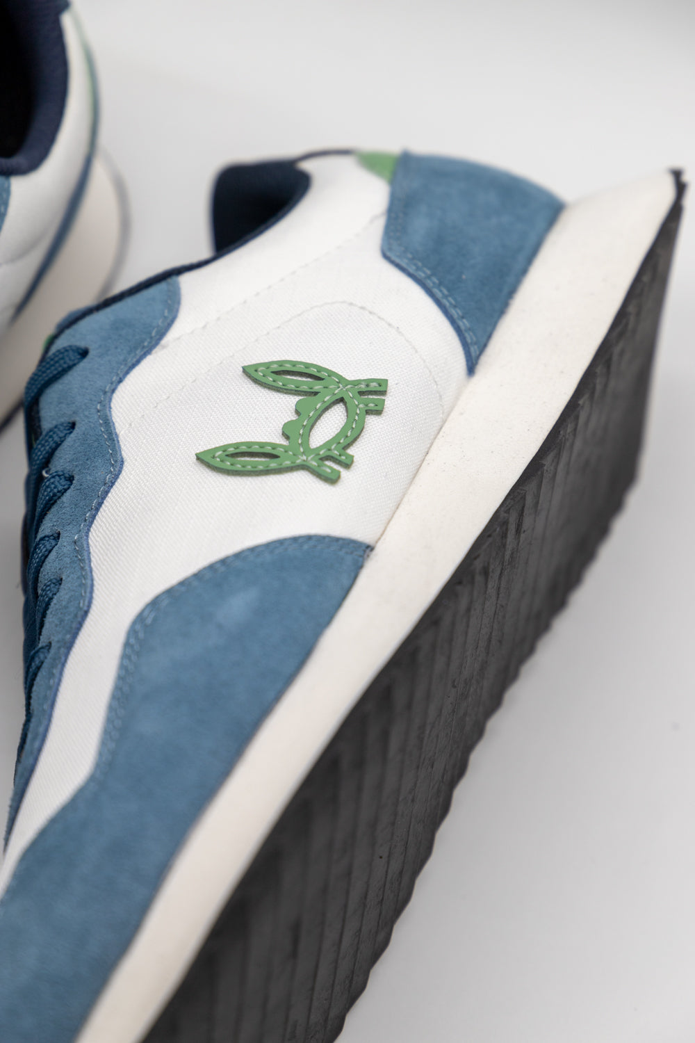Sneaker Blanco Azul | Retro