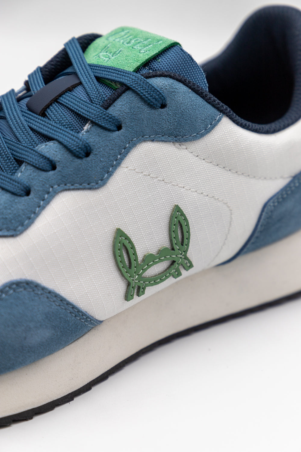 Sneaker Blanco Azul | Retro