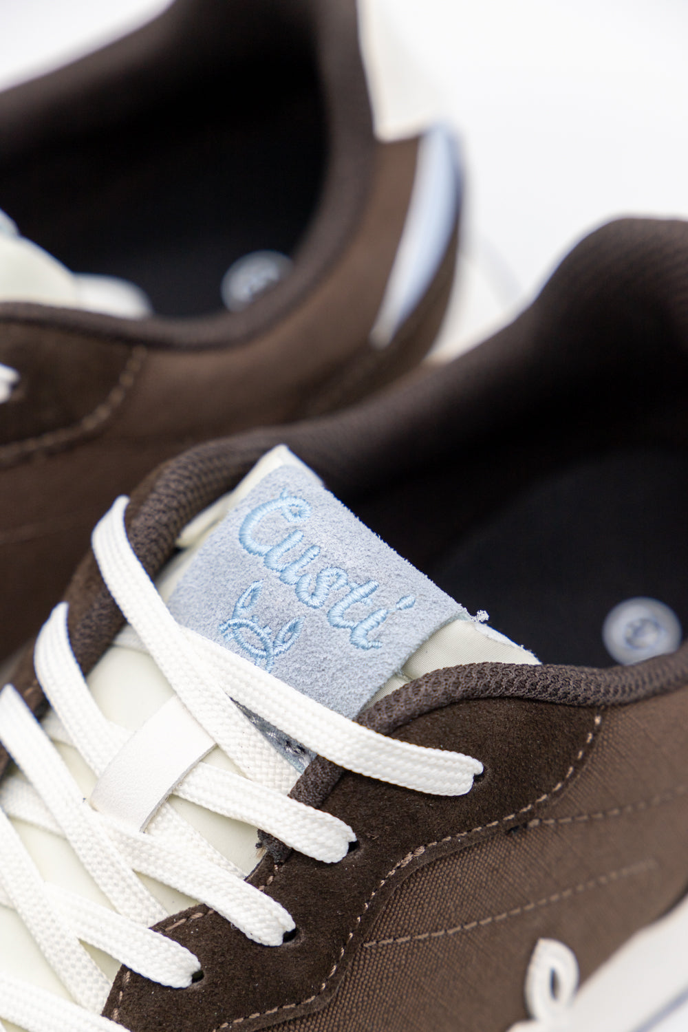 Sneaker Marrón | Retro