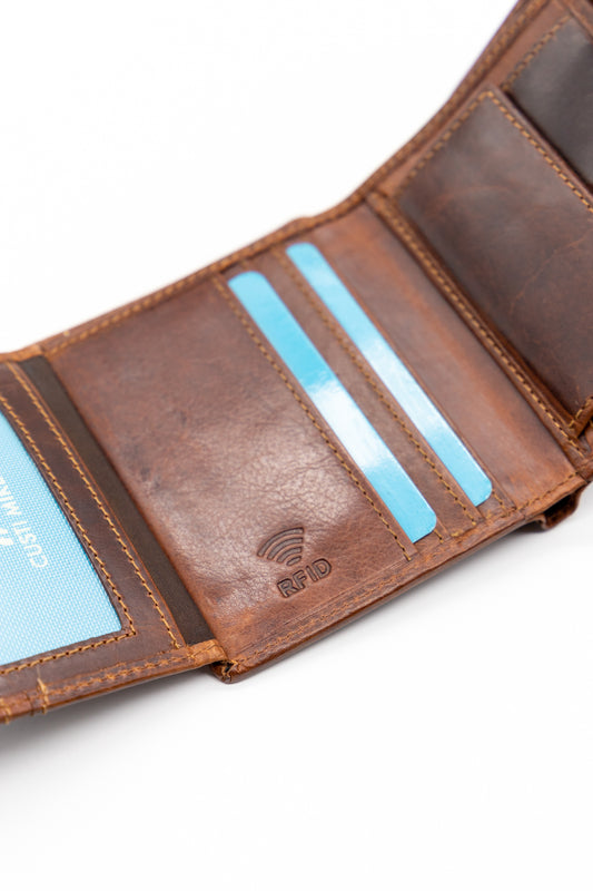 Cartera Broche Vertical Cuero Marrón Claro