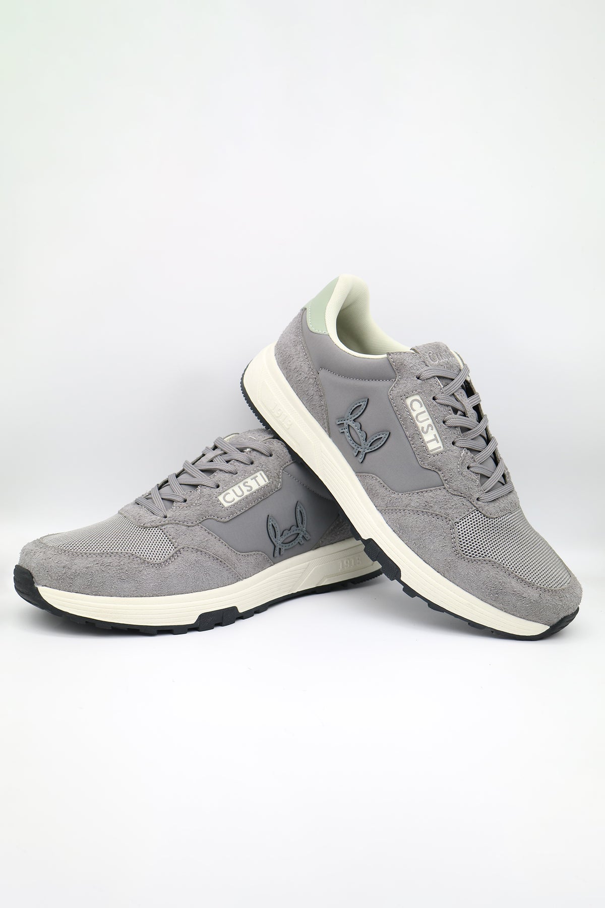 Sneaker Gris | Ranger